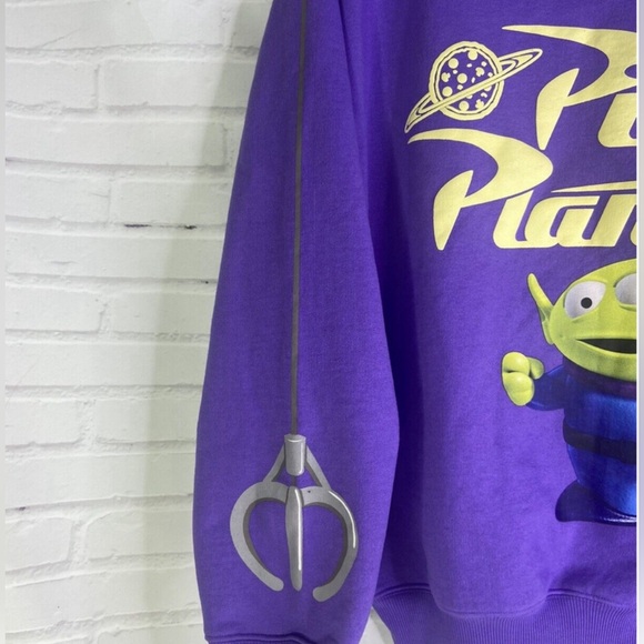 Dumbgood Toy Story pizza planet crewneck - Picture 3 of 3